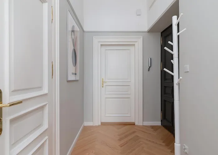 2 - Bedroom Apartment With Balcony - Rejtana 10